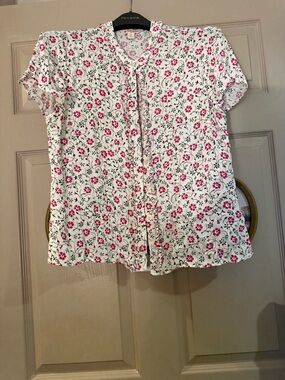 Brooks Brothers White Floral Short Sleeve Button-Up with Pink & Black